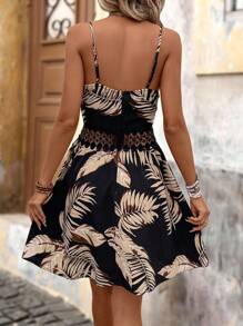 Brillora Vestido de tirantes con inserto de encaje guipur de estampado tropical de verano