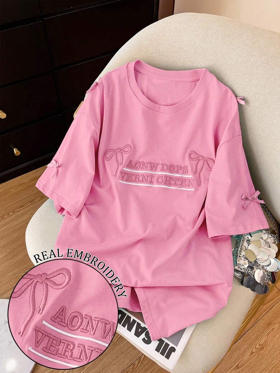 SHEIN 韩版字母刺绣+手工蝴蝶结宽松中长款圆领落肩女T恤 - 粉色 - 查看 1