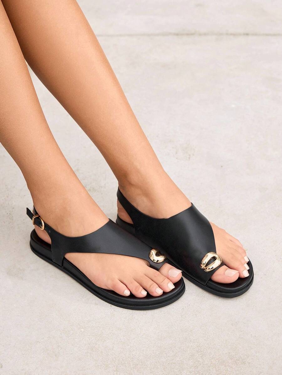 HighSole Women's Fashion Thick Sole Black One-Piece Thong Sandals - Black - View 1