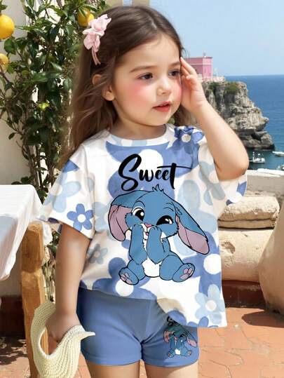 SHEIN 卡哇伊卡通蓝色兔子露露和史迪奇图案，蓝色渐变花卉，女婴休闲宽松圆领短袖T恤和紧身自行车短裤套装，适合春夏季，度假氛围，阳光之旅，春季休闲装，夏季度假，家庭时光，可爱的Y2K椰子女孩波西米亚假期春假早午餐准备宝贝蓝色女孩之旅，霓虹海滩氛围，波西米亚嬉皮音乐节