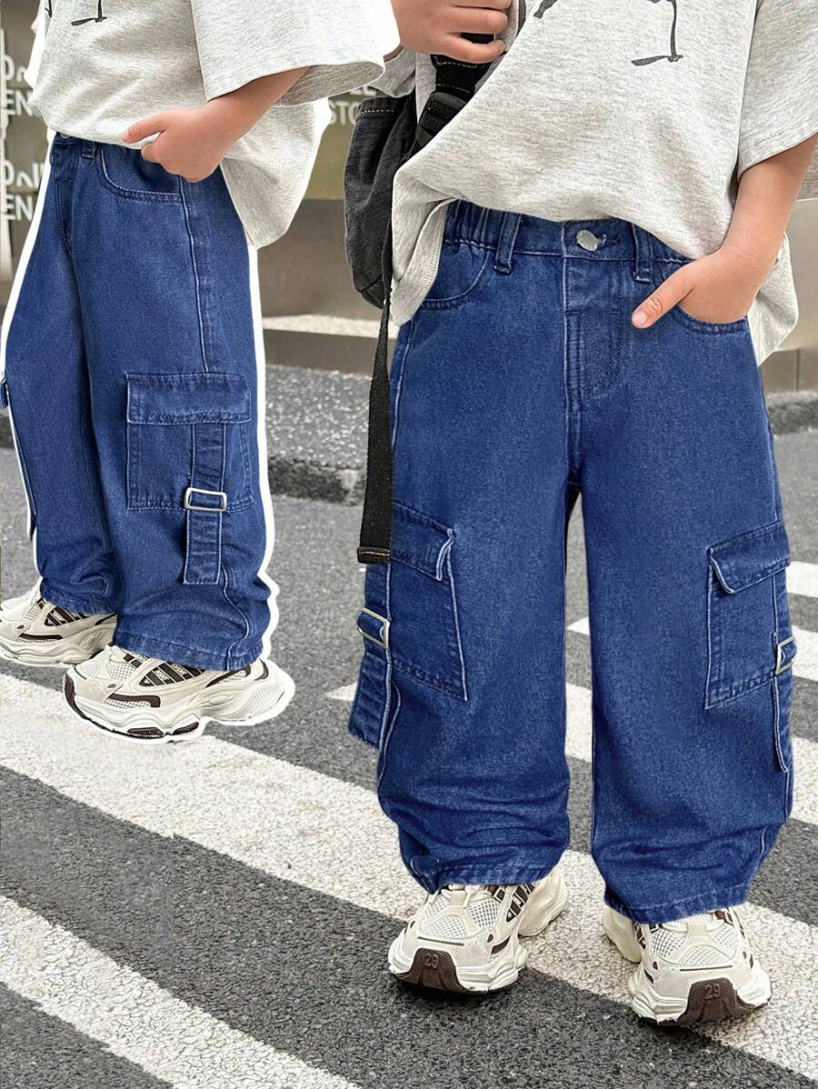 SHEIN 小男孩时尚做旧洗水宽松牛仔裤，带工装口袋，休闲百搭，适合儿童街头服饰春装