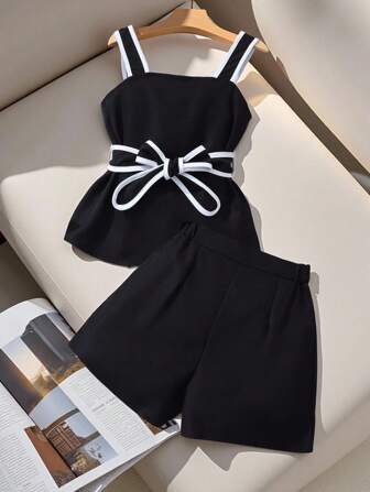 Tween Girls T-Shirt Set, Tween GirlsBlack Sleeveless Top With Design Details, Paired With White Trim And Waisted Belt, Matched With Shorts, Minimalist Commuter Outfit For Summer