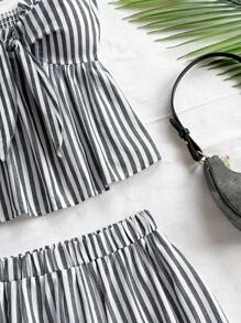 Soleia Bộ 2 món/Bộ đồ nữ áo hai dây buộc trước họa tiết sọc và quần short thường ngày, trang phục đi biển mùa hè cho kỳ nghỉ, bộ đồ đi biển 2 món, bộ đồ ngắn cho nữ, bộ đồ đi biển 2 món cho nữ mùa hè - Đen và trắng - Xem 5