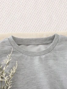 SHEIN Young Girl Fashion Bow Decor Sweatshirt Paired With Tulle Puff Mini Skirt, Elegant, Suitable For Parties And Daily Wear - Light Grey - View 6