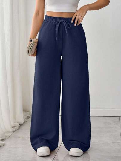 EURMUSE Women Pocket And Stitch Detailed Straight Fit Pant Sweatpant