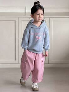 SHEIN 女童可爱甜美蝴蝶结字母印花休闲宽松舒适日常穿着连帽长袖卫衣，适合返校季和秋冬季节穿着。 - 白色 - 查看 4