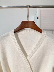 Franclia 新款秋冬女士优质优雅百搭柔软白色开衫