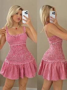 Sweetina Women's Spring/Summer Seaside Vacation Pastoral Style Picnic Sweet Cute Innocent Sexy Hottie Millennial Style Y2K Ruffled U-Neck Chest Ruffles Red And White Plaid Pull-On Low-Waist Mini Dress - Red and White - View 7