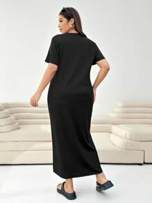 Solflare Casual Versatile Black Split Short Sleeve Plus Size Dress - Black - View 2
