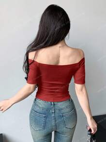 DAZY 夏季女士纯色露肩紧身短袖短款上衣 - 紅色 - 查看 2