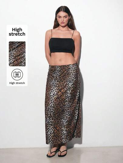 Maija 大码优雅豹纹印花棕色打底 A 字裙，时尚百搭缎面柔软触感，适合派对、情人节聚会、节日、春夏