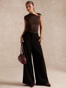 SHEIN BAE Women's Solid Color Metal Decor Asymmetric Collar Fitted Fashion T-Shirt