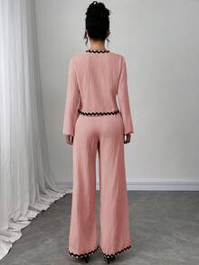 Firerie 女士米色法式灯笼袖荷叶边蝴蝶结衬衫和松紧腰裤套装，长袖长裤套装，休闲度假装 - 藕粉色 - 查看 3