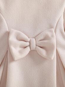 Souflis Souflis Baby Girls' 3D Bow Floral Mesh Furry Collar A-Line Long Sleeve Woolen Coat. Decorated With 3D Bow And Floral Mesh, Elegant And Refined. Paired With Furry Collar And Classic A-Line Long Sleeve Silhouette, Fashionable And Generous. Whether To Play Or Attending Family Gatherings, The Baby Can Be The Most Shining Presence. Fall Winter - Apricot - View 6