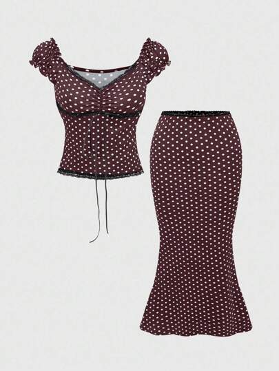 Kawaii Completo estivo da donna: Top a scollo a V con fiocco decorativo, gonna a pois in contrasto con inserti in pizzo, taglio slim, 2 pezzi: top + gonna