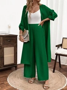 Màu xanh lá cây đậm