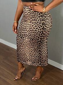 SHEIN CURVE+ Curve Plus Size Casual Leopard Print Tight-Fitting Hip Package Mid-Length Skirt
