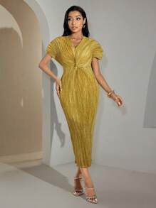 Modelyn 女式纯色V领短款泡泡袖扭腰设计修身优雅连衣裙