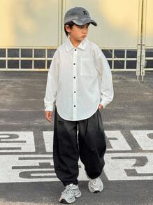 SHEIN 青少年男童休闲韩版字母印花图案翻领前开襟长袖宽松梭织纯色衬衫，适合通勤、上学、日常休闲、旅行、运动、春夏秋冬