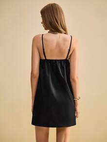 Muvela Váy ngắn cổ chữ V dây mảnh dành cho nữ, thích hợp cho các buổi hẹn hò, tiệc tùng sang trọng, trà chiều, ngày lễ tình nhân, tụ họp chị em, sinh nhật, phong cách quý tộc thanh lịch - màu đen - Xem 3