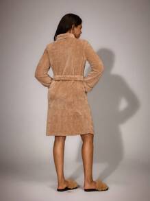 Lazeform 女士长袖抓绒休闲睡袍，带口袋，秋冬季舒适优雅，细节考究，适合秋冬穿搭，蓬松柔软。 - 卡其色 - 查看 2