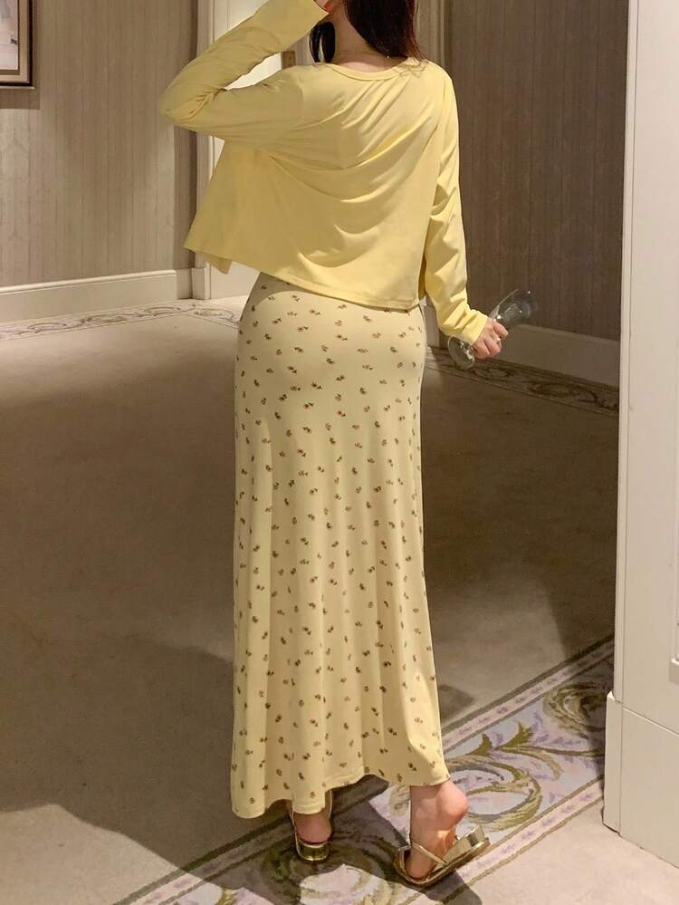 Solid Color Crop Top & Ditsy Floral Fitted Long Camisole Nightgown Women Pajama Set, Fall Winter Clothes