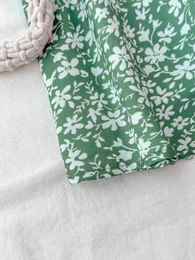 SHEIN 儿童夏季服装，柔软舒适的少女绿色和白色碎花露背吊带连衣裙，适合度假、假日、海滩等场合。绿色碎花连衣裙，夏季连衣裙，春季连衣裙，碎花吊带裙，可爱连衣裙，雏菊连衣裙，野餐连衣裙，春季连衣裙，雏菊印花连衣裙 - 綠色 - 查看 6