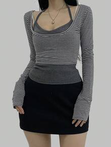 DAZY Gestreiftes kurzes Langarm-T-Shirt mit Trägerhals und schulterfreiem engen Träger-Top, Herbst