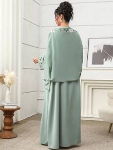 Yasmyna Women's Embroidered Green Open Front Long Arabic Abaya - Green - View 6