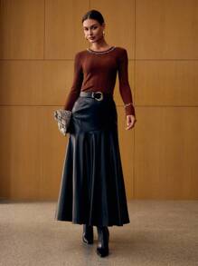 MOTF PREMIUM 仿珍珠和水钻装饰修身针织套头衫秋冬款