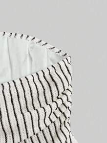 Comfortcana 條紋印花分割褶邊無肩帶上衣 - 黑與白 - 查看 4