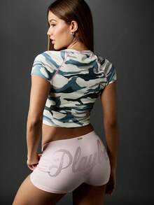 Missguided x Playboy Damen Crop Baby Tee Camouflage Muster Kurzarm Figurbetontes T-Shirt Retro Y2K Mode Streetwear Slim Fit Lässig Top Sommer Festival Kleidung