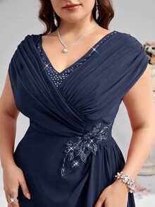 Coutiva Abito lungo elegante da madre della sposa con scollo a V, taglie comode - Blu Navy - Visualizzare 6