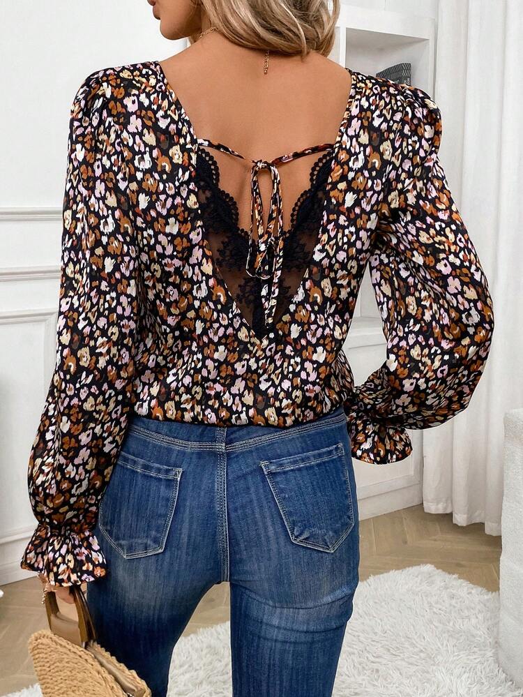 Women's All-Over Printed Lace Patchwork Tie-Back Shirt Winter Vacation Flower