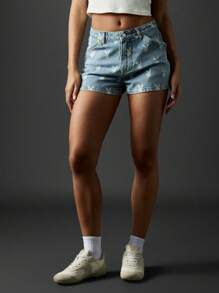 Missguided x Playboy Denim Shorts mit Häschen-Allover-Muster, hoher Taille, Sommer Festival Y2K Vintage Retro Streetwear Design, klassische Shorts mit Oberschenkellänge
