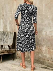 EMERY ROSE Plus Size Women's Floral V-Neck 3/4 Sleeve Casual Summer Dress Fall Clothes Fall Dresses For Women Fall Outfits Women Autumn Clothes Fall Outfits Autumn Winter Clothes For Women Winter Teacher Outfits For Women Oing Out Tops Women Business Casual Woman Usiness Casual Outfits Women Usiness Casual Outfits Women Country Country Outfits Women Old Money Basic Teacher Outfits For Women Oing Out Tops Women Back To School Fall Women Clothes