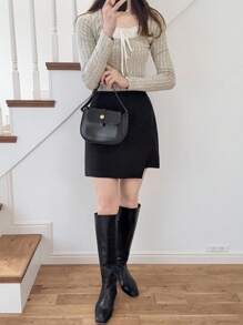 FRIFUL Stylish Casual Grey Crop T-Shirt For Women With Regular Hem And Colorblock Pattern