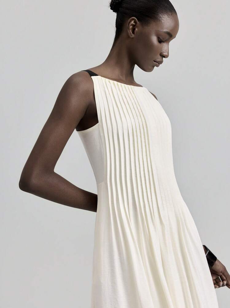 Ontre 2026 New Elegant Urban Style White Striped Flared Dress With Black Woven Straps,Apparel Pleated Top Ivory Dress Pleated Dress Flow Dress Modern Urban Casual Fashion Business Casual Women's Office Wear Low-Key Old Money Style Effortless Temperament High-End Urban Commuting High-Quality Airport Women's Wear High-End Material High-End, Elegant, Old-Fashioned Cruise Clothing High-End, Elegant, Old-Fashioned Cruise Clothing Advanced Craft Pleated Design Beach Clothing, Bohemian Style Vacation Wear, A - White - View 2