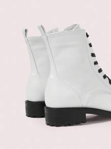 CUCCOO DOLLMOD New Versatile Round Toe Block Heel Patchwork Boots - Black and White - View 8