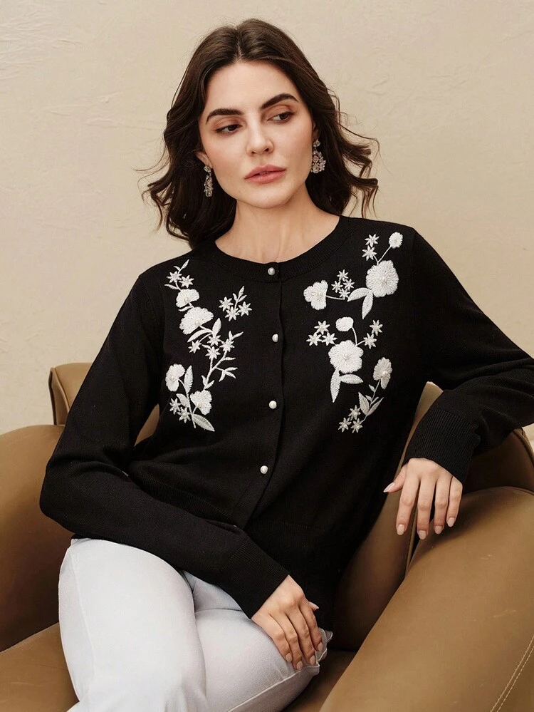 Autumn/Winter Fashion Casual Style Round Neck Single Row Pearl Button Cardigan, Embroidered Beaded Long Sleeve Women Sweater