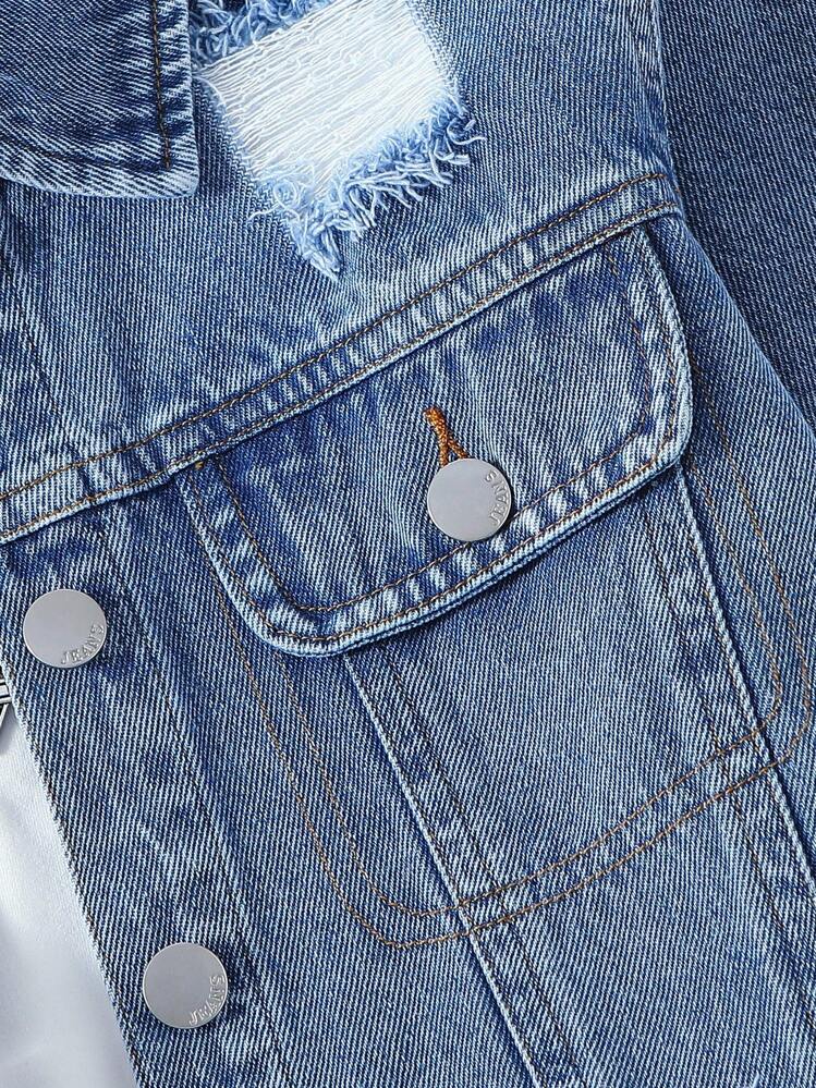 Sparklyn Conjunto de Duas Peças Estilo Denim Y2K para Meninas Pré-Adolescentes, Novo Lançamento para Outono/Inverno, Conjunto de Jaqueta Estilo Universitário + Saia Plissada, Jaqueta Denim Desgastada de Manga Longa Estilo Casual de Rua + Mini Saia Plissada Denim, Denim Lavado Vintage Azul Médio, Conjunto Versátil de Moda Oversized, Novo Conjunto Denim - Lavagem Média - Visão 3