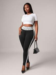 SHEIN SXY Elegante, sexy Leggings in Große Größen mit Spitzeneinsätzen an der Taille und an den Seiten, geeignet für sexy Büro-Sirenen, Prom, Ball, Valentinstag, Kreuzfahrt, Pendeln, Geschäft, Retro, Party, Resort, Ausflug, Old Money, reich geschichtet, Date Night, Treffen, Minimalismus, Geburtstag, formelle Veranstaltung, Gyaru, Ibiza, Nashville, Pause, dezent, schick, Lässig, Einkaufen, Streetwear, Ausgehen, Koketterie, betonen Sie Ihren Körper, schmeicheln Sie der Figur