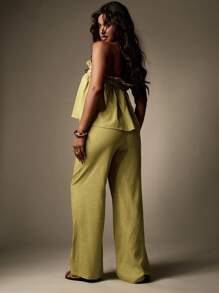 MISSGUIDED Linen-Look Summer Vacation Resort Two-Piece Set Ruffled Bandeau Top Wide Leg Palazzo Pants Beach Holiday Festival Lounge Wear Spring Outfit Coordinates Christmas - Green - View 2