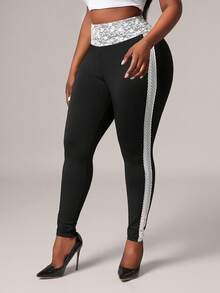 SHEIN SXY Elegante, sexy Leggings in Große Größen mit Spitzeneinsätzen an der Taille und an den Seiten, geeignet für sexy Büro-Sirenen, Prom, Ball, Valentinstag, Kreuzfahrt, Pendeln, Geschäft, Retro, Party, Resort, Ausflug, Old Money, reich geschichtet, Date Night, Treffen, Minimalismus, Geburtstag, formelle Veranstaltung, Gyaru, Ibiza, Nashville, Pause, dezent, schick, Lässig, Einkaufen, Streetwear, Ausgehen, Koketterie, betonen Sie Ihren Körper, schmeicheln Sie der Figur