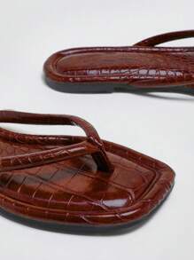 SHUZIA 女士舒适经典人字平底凉鞋 - 巧克力棕 - 查看 4