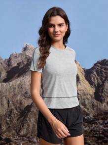 In My Nature 女士高弹力亲肤运动户外休闲短袖T恤 - 灰色 - 查看 5