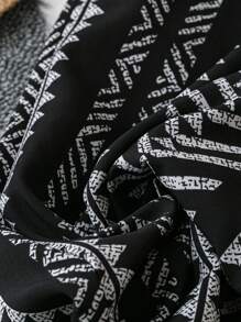 EMERY ROSE 大码女式黑色条纹印花休闲裤，适合通勤和日常穿着