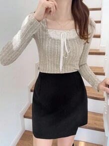 FRIFUL Stylish Casual Grey Crop T-Shirt For Women With Regular Hem And Colorblock Pattern