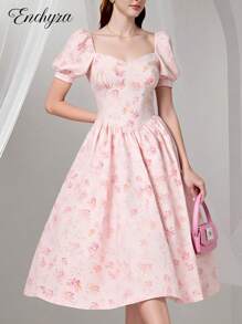 少女夏季假日风格花卉印花甜心领泡泡袖高腰连衣裙