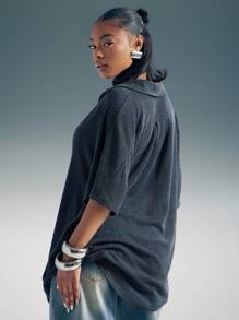 Denimoi Áo thun tay ngắn cổ bẻ rộng quá khổ - Xám - Xem 2